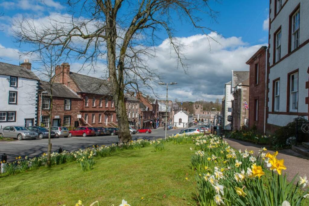2 Mews Cottages - Town Centre Location Appleby-in-Westmorland Eksteriør billede