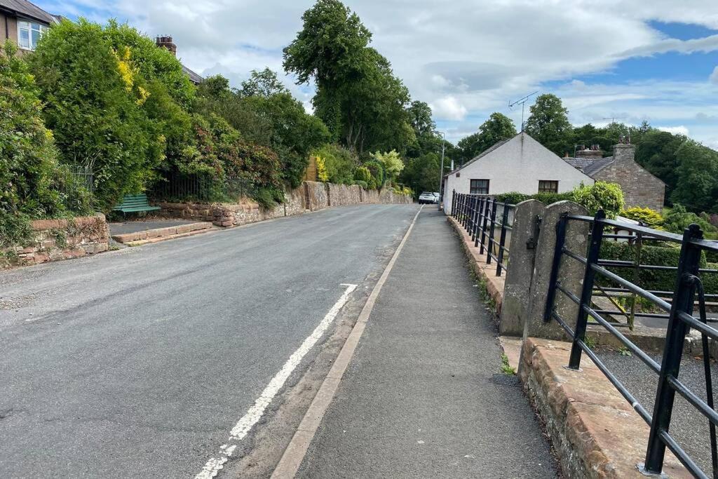 2 Mews Cottages - Town Centre Location Appleby-in-Westmorland Eksteriør billede
