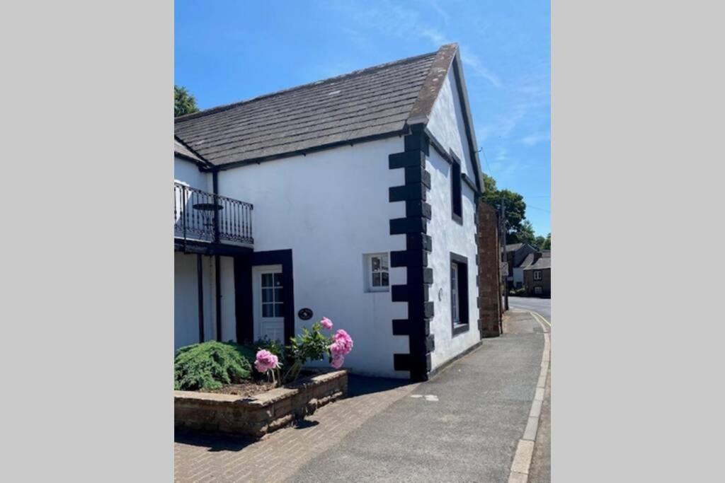 2 Mews Cottages - Town Centre Location Appleby-in-Westmorland Eksteriør billede
